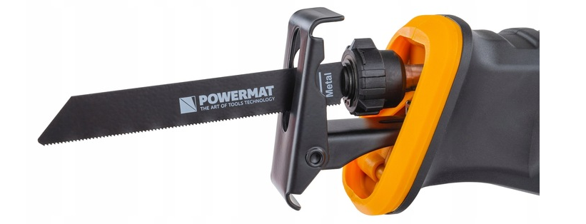 Elektrická pila lisi ocas 1800W – detail rukojeti