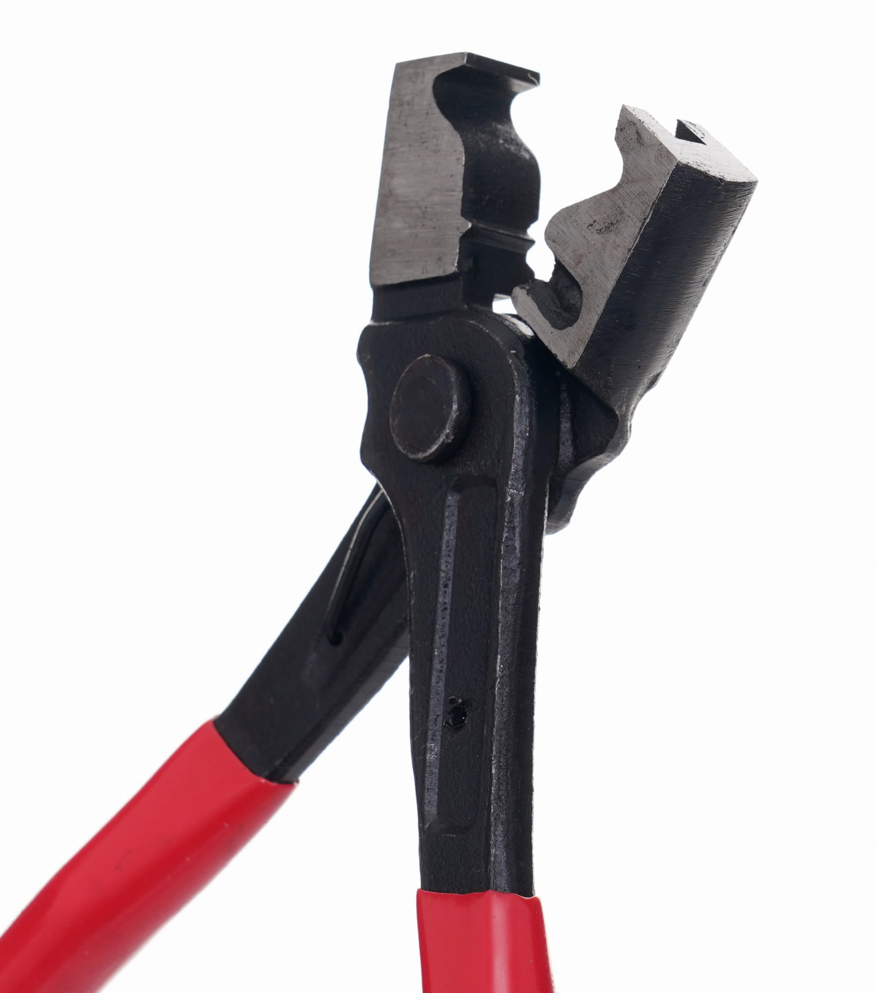 Kleště na svorky KD10849 — svorka CLIC v záběru