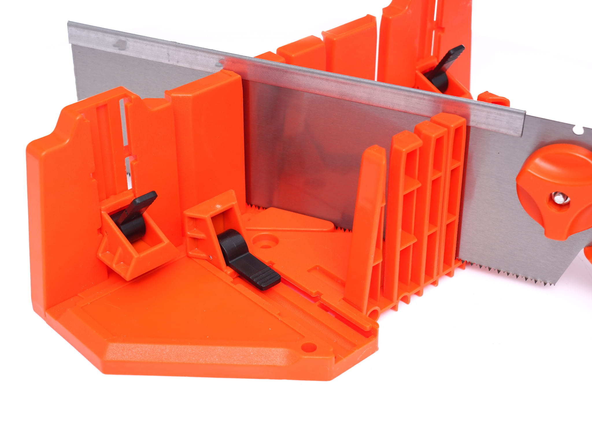 Pila s pokosovou skříní 350 mm KD1091 – detail pokosové skříně