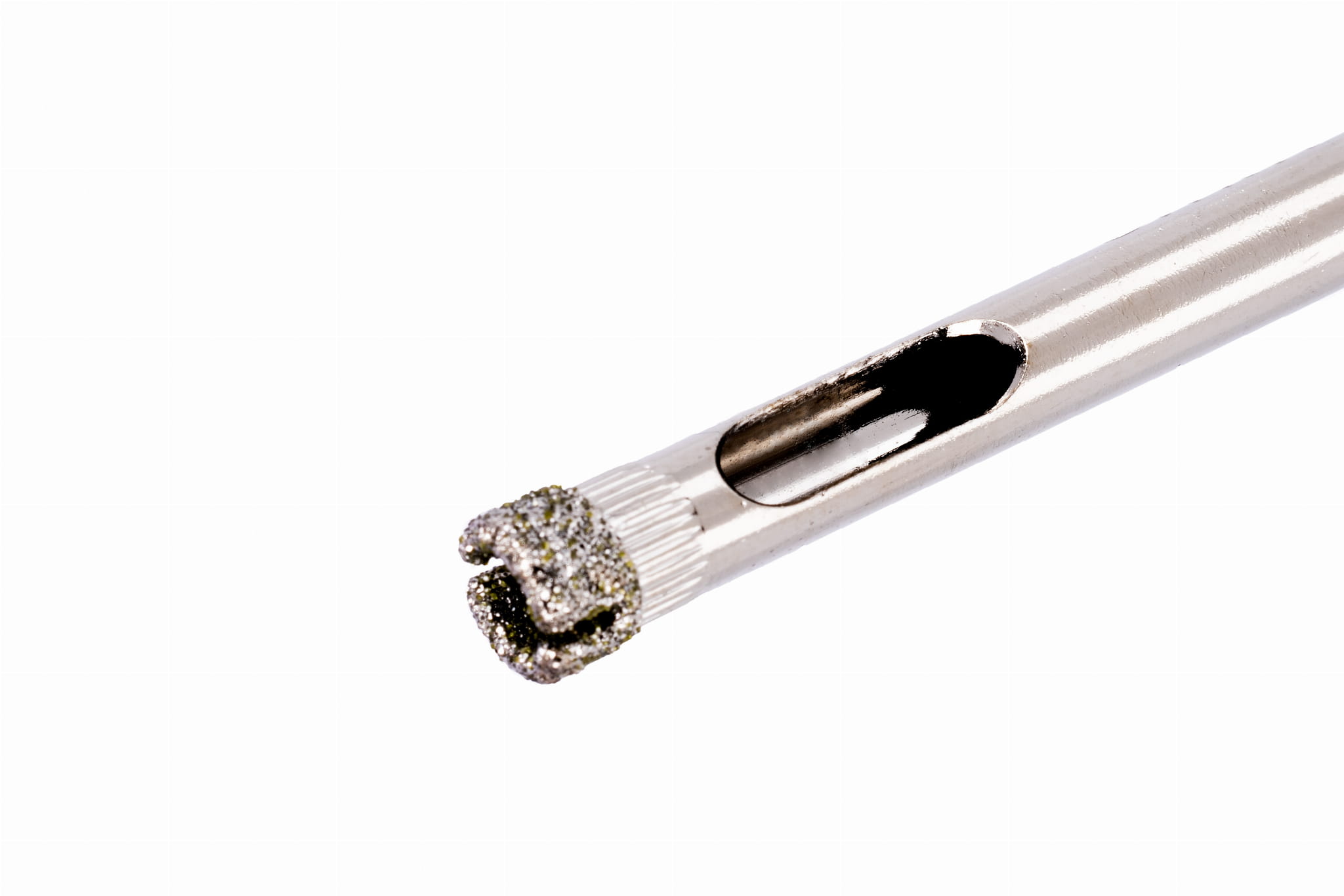 Diamantová děrovačka na dlaždice 6 mm KD11220 – použití na keramické dlažbě