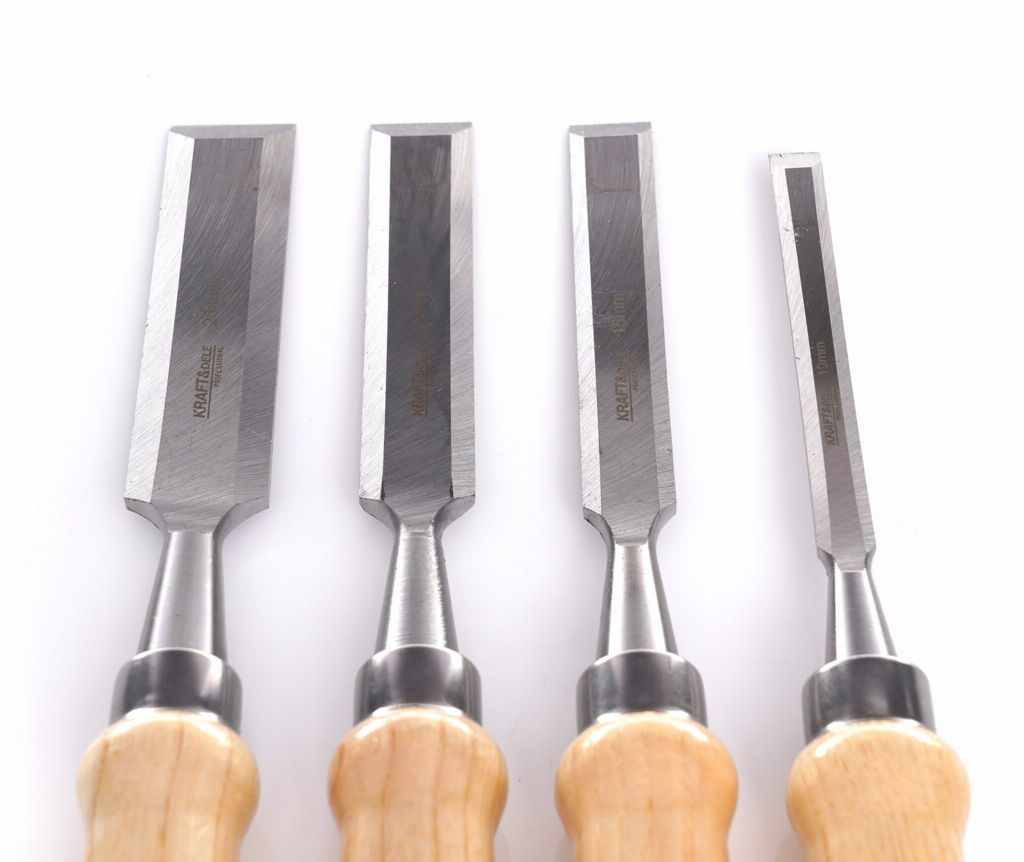 Tesařská dláta KD11771 — ergonomická protiskluzová rukojeť