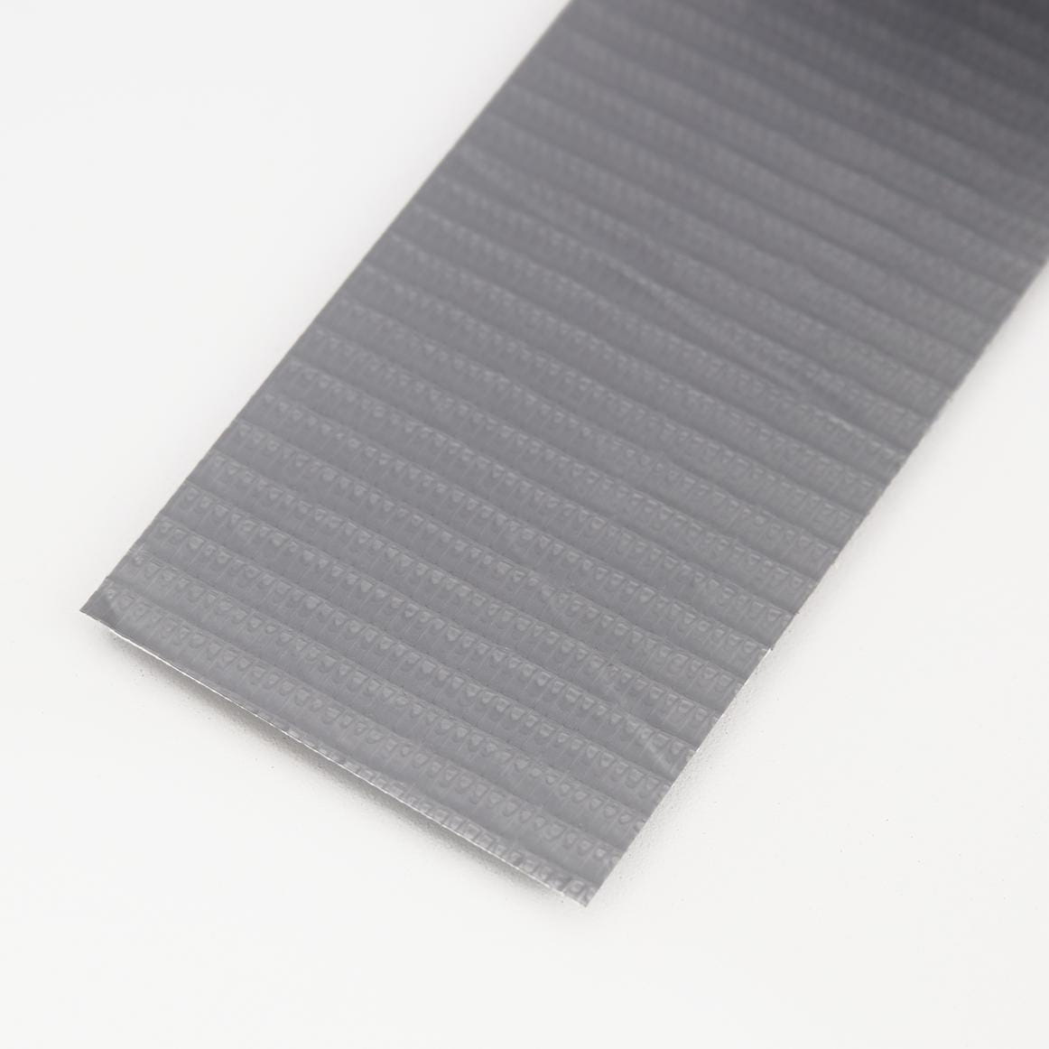 Opravná páska stříbrná KD11840 – detail povrchu a lepidla