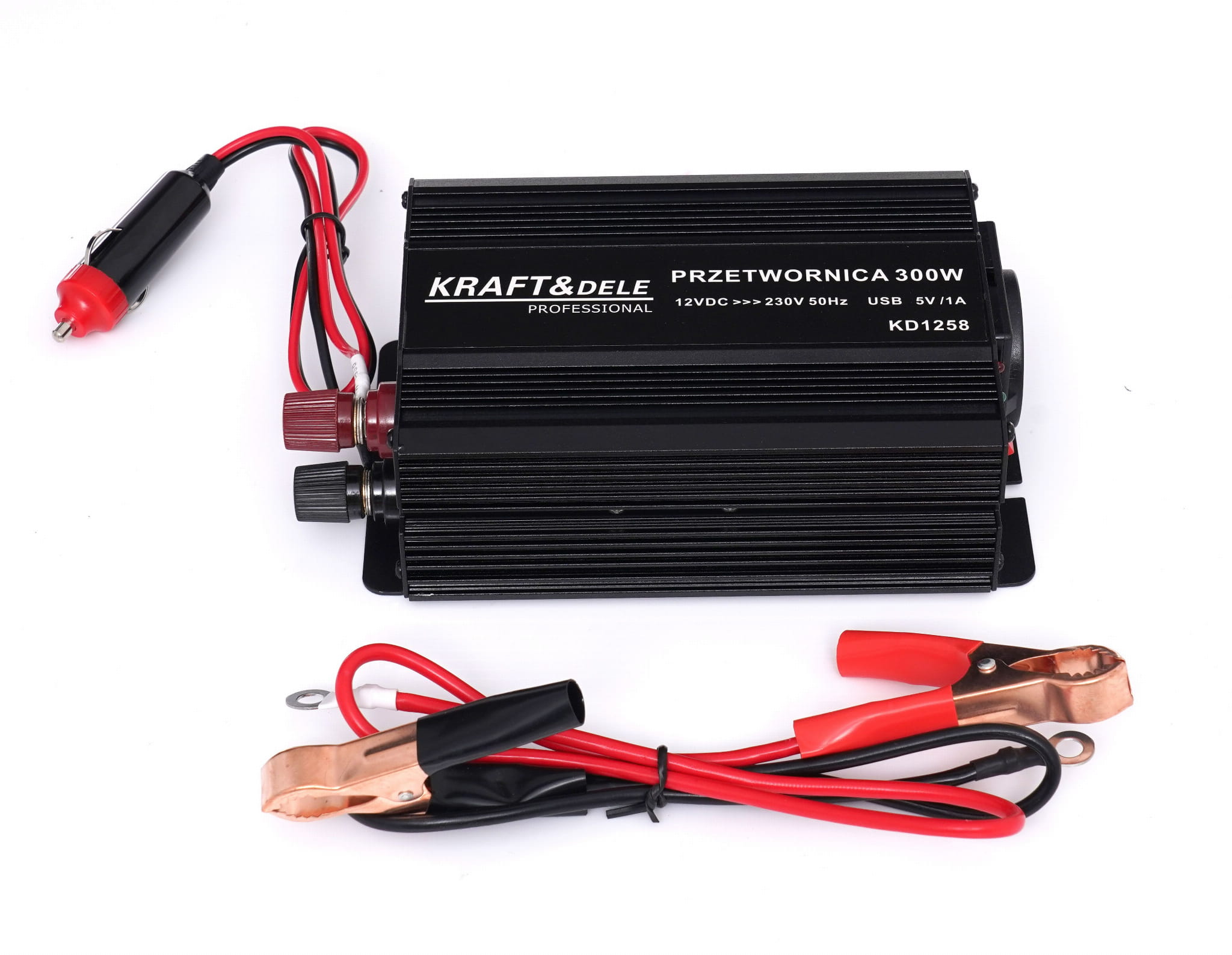 Měnič napětí Kraft&Dele KD1258 — výstupní zásuvka 230 V