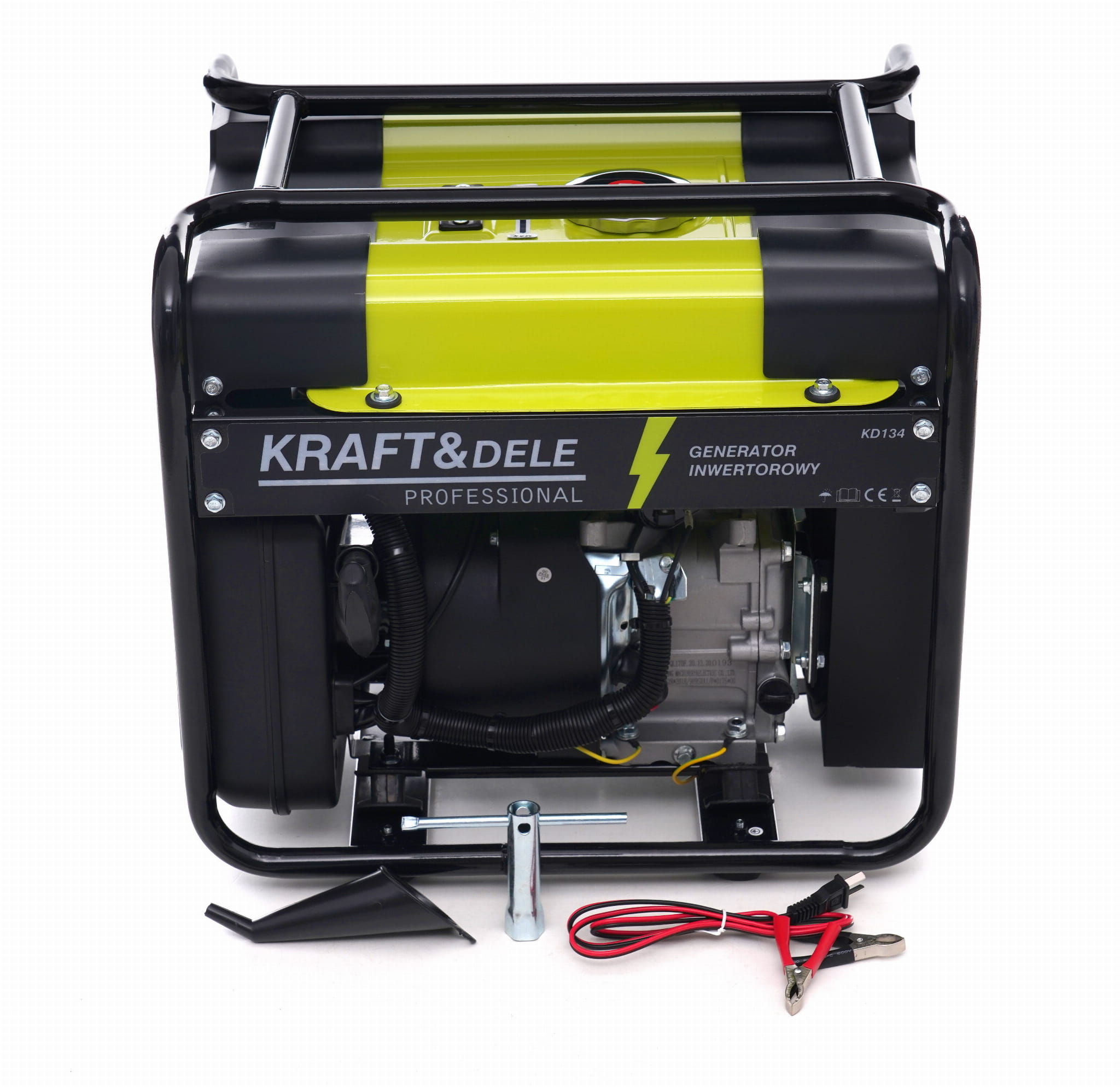 Kraft&Dele KD134 — palivová nádrž a motor