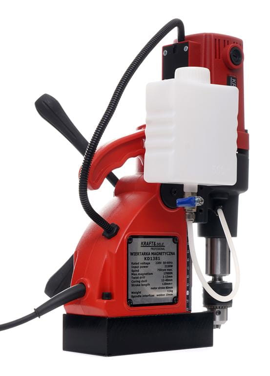 Magnetická vrtačka Kraft&Dele KD1381 — pohled zboku