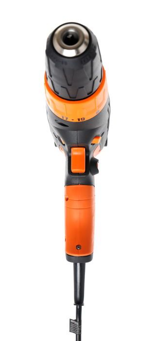 Síťový šroubovák 880 W KD1673 – praktické použití