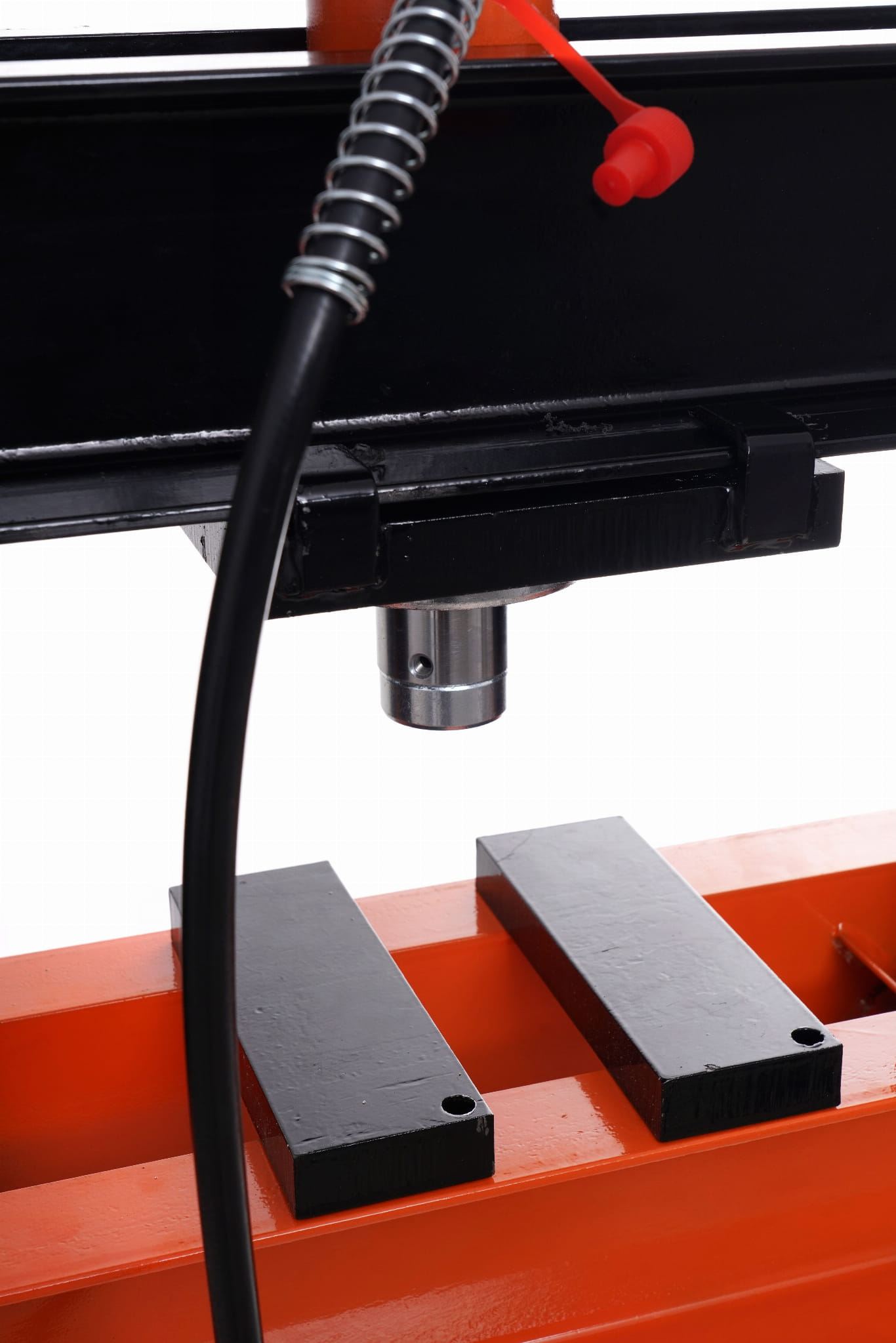 Kraft&Dele KD317 – hydraulický píst a pumpa