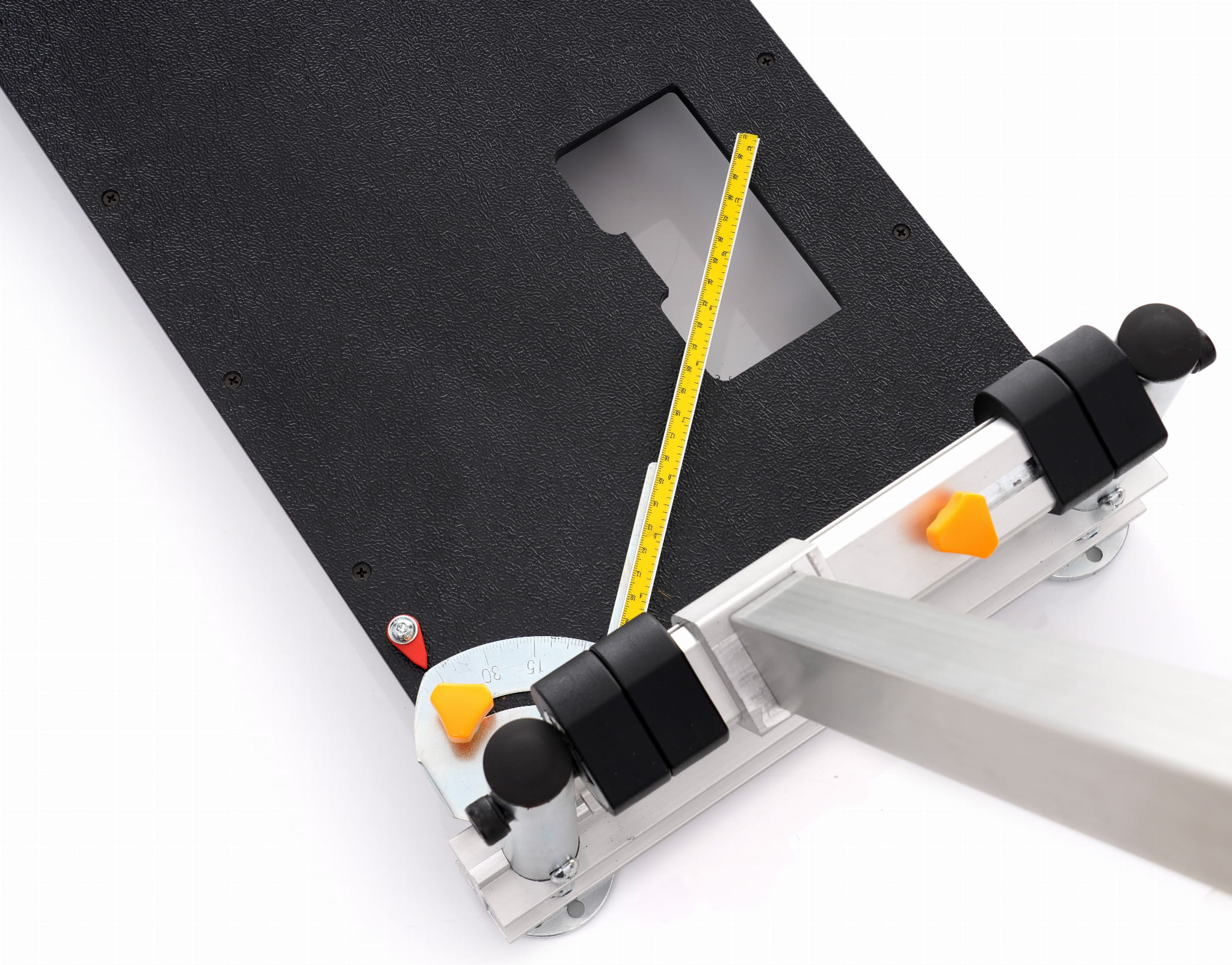 Řezačka na laminát KD636 — řezání pod úhlem 45°
