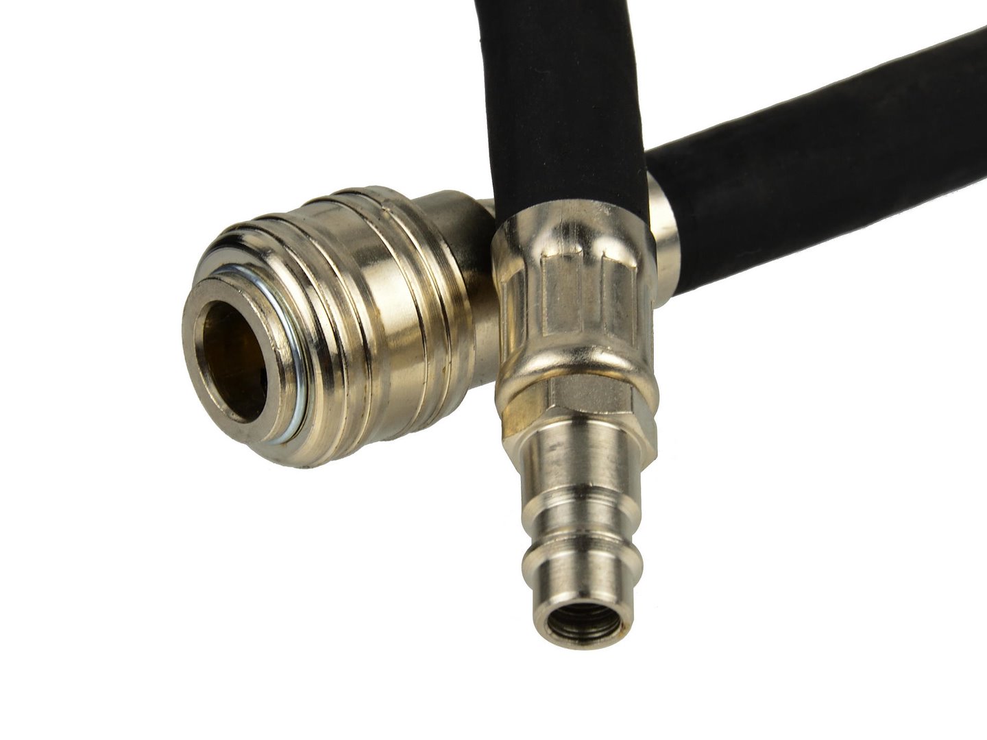 Pneumatická hadice Geko 5 m 8 x 13 mm — V provozu