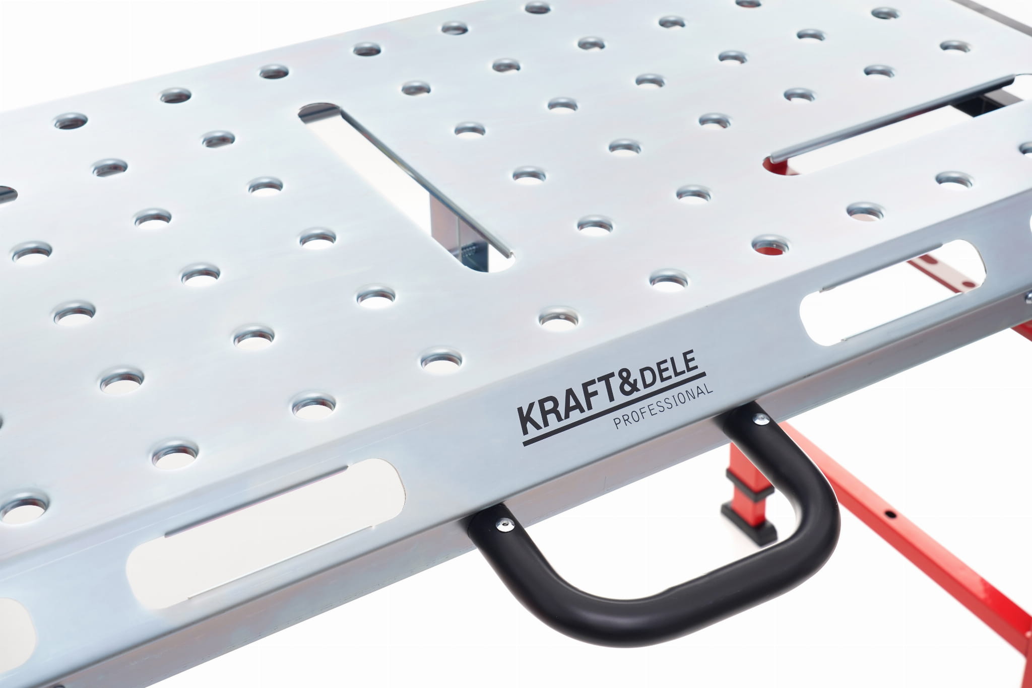 Svařovací pracovní stůl KD639 – pohled z boku