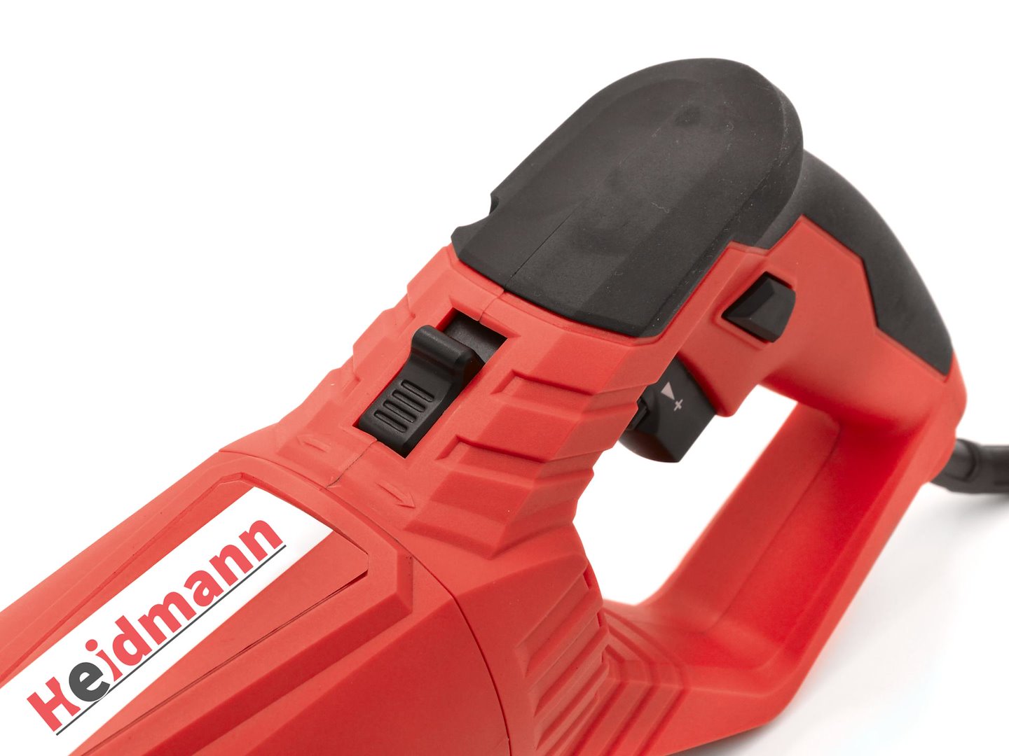 Šavlová pila Heidmann s výkonem 850 W a maximální hloubkou řezu 11,5 cm — V provozu